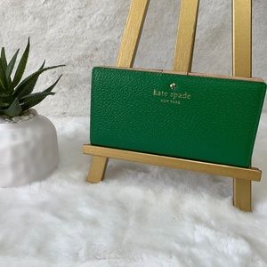Kate Spade Green Bifold Wallet NWOT